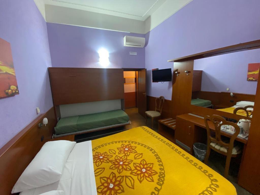 Tagliaferri Lucia Hotel Рим Екстериор снимка