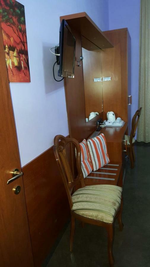 Tagliaferri Lucia Hotel Рим Екстериор снимка
