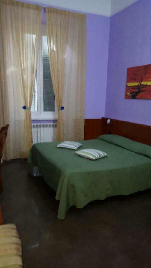 Tagliaferri Lucia Hotel Рим Екстериор снимка