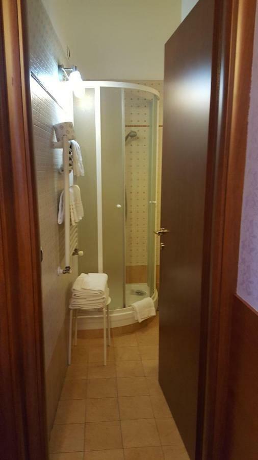 Tagliaferri Lucia Hotel Рим Екстериор снимка